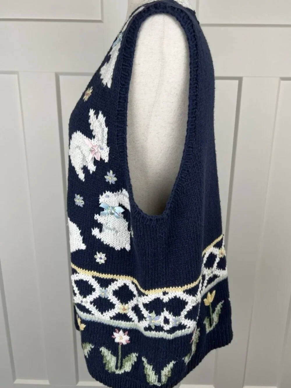 Vintage Marisa Christina Bunny Rabbit Sweater Vest L Hand Knit Easter Cottagecor